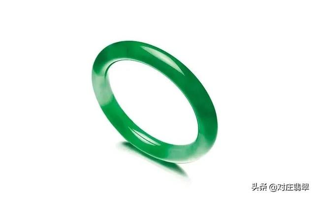 关于满绿翡翠手镯图片的信息-第12张图片-翡翠网 关于满绿翡翠手镯图片的信息-第12张图片-翡翠网