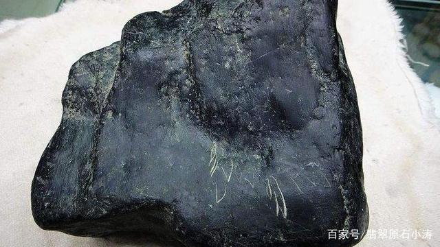 翡翠原石七大场口知识讲解的简单介绍-第2张图片-翡翠网 翡翠原石七大场口知识讲解的简单介绍-第2张图片-翡翠网