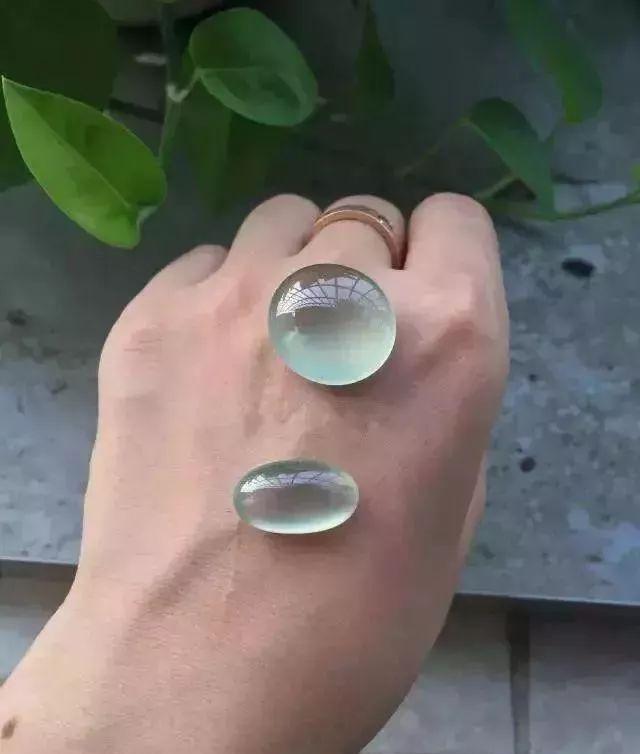 翡翠手镯的种水的简单介绍-第2张图片-翡翠网 翡翠手镯的种水的简单介绍-第2张图片-翡翠网