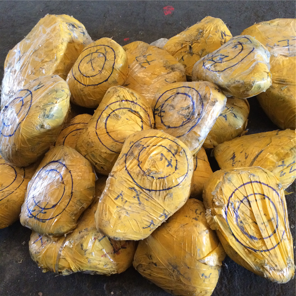 关于翡翠手镯封包的信息-第1张图片-翡翠网 关于翡翠手镯封包的信息-第1张图片-翡翠网