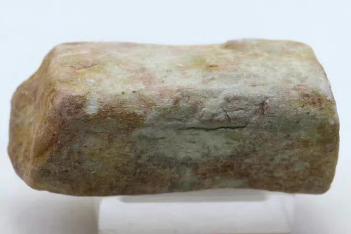 百山桥原石种水很一般百山桥翡翠毛料赌石知识-第1张图片-翡翠网 百山桥原石种水很一般百山桥翡翠毛料赌石知识-第1张图片-翡翠网