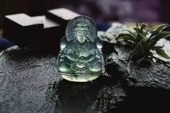 翡翠原石样式的简单介绍-第15张图片-翡翠网