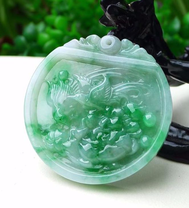 翡翠手镯品牌的简单介绍-第1张图片-翡翠网 翡翠手镯品牌的简单介绍-第1张图片-翡翠网