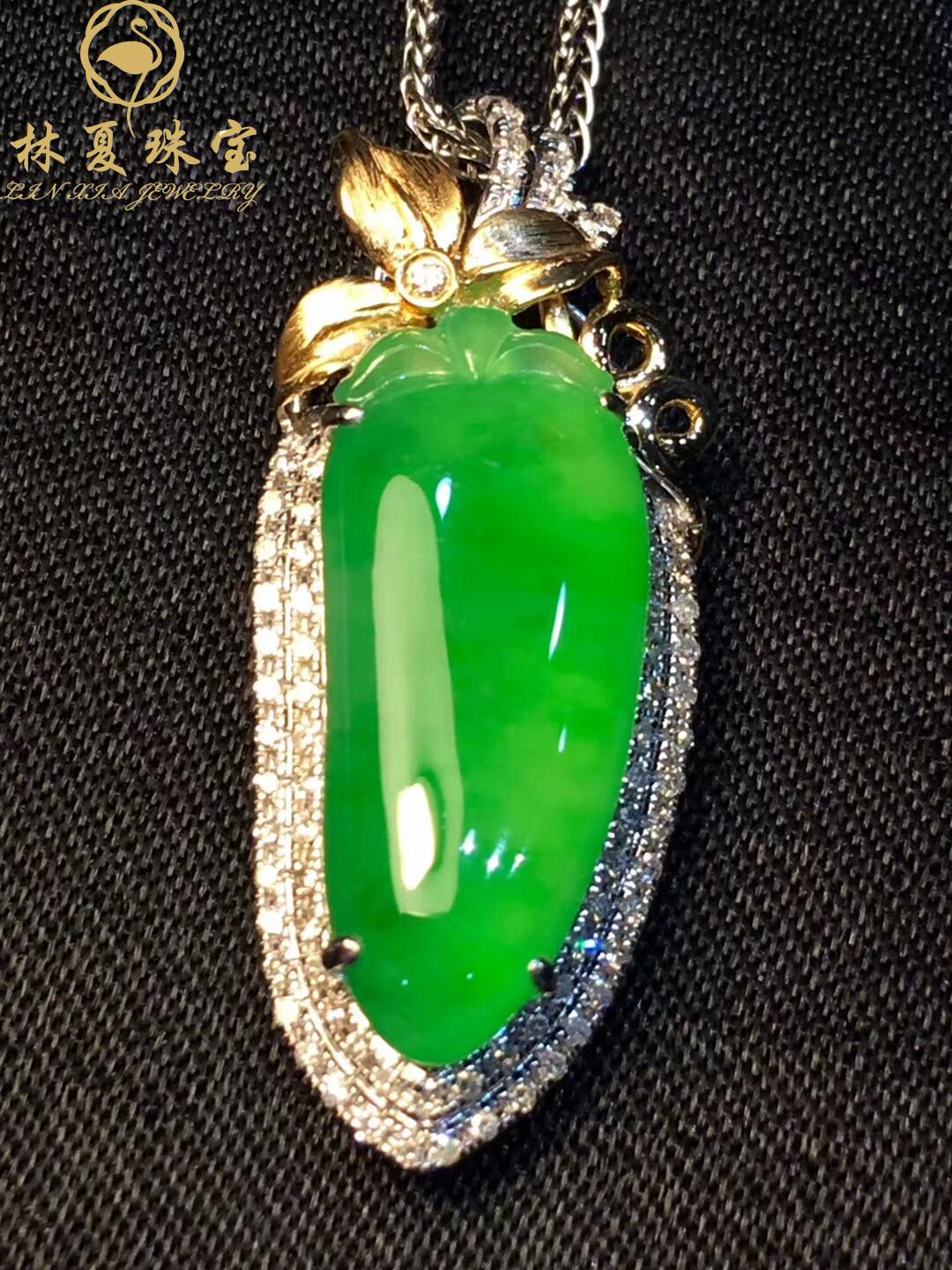 关于18k翡翠吊坠价格的信息-第2张图片-翡翠网 关于18k翡翠吊坠价格的信息-第2张图片-翡翠网
