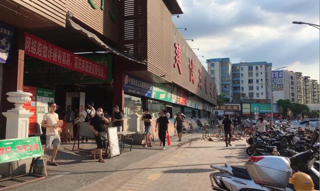 翡翠知识大全小陆的简单介绍-第1张图片-翡翠网 翡翠知识大全小陆的简单介绍-第1张图片-翡翠网