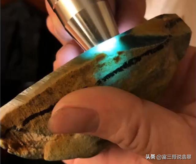 包含翡翠原石的商机的词条-第6张图片-翡翠网 包含翡翠原石的商机的词条-第6张图片-翡翠网