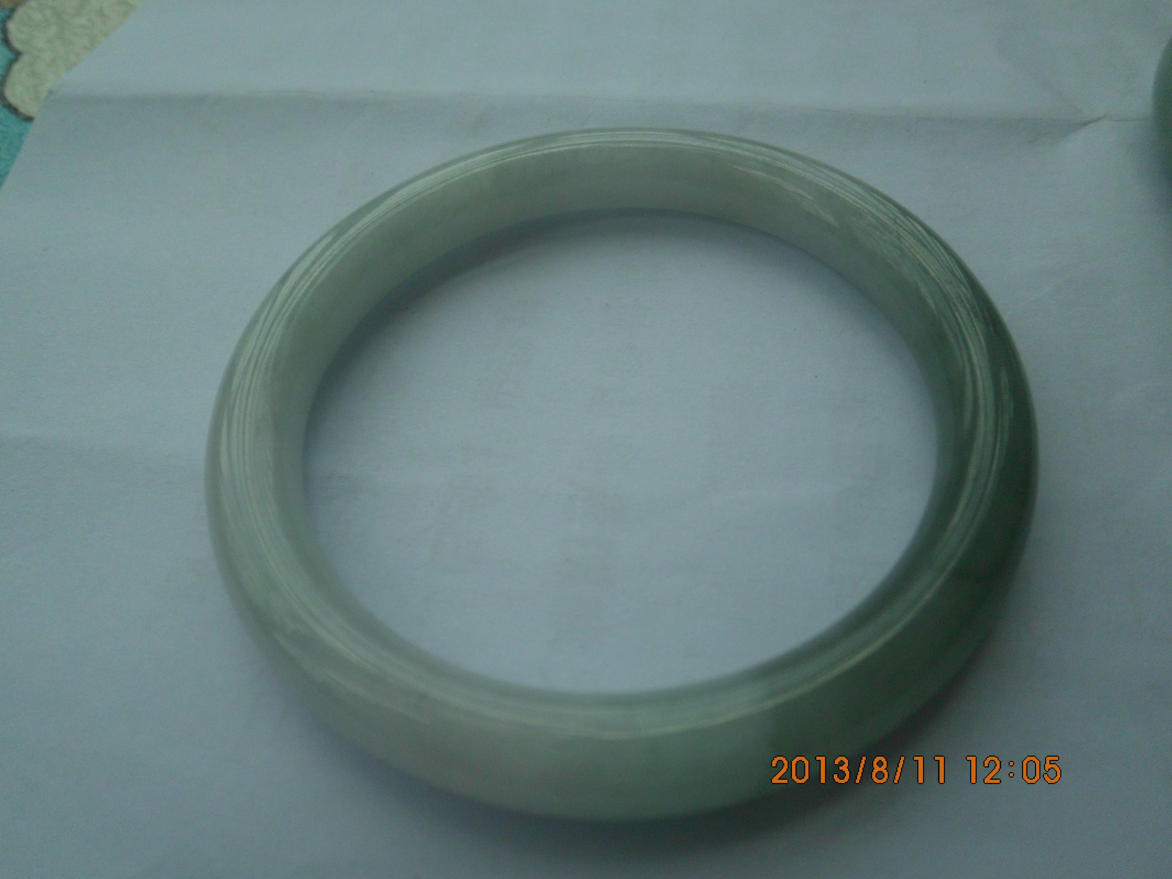 关于翡翠手镯发灰图片的信息-第2张图片-翡翠网 关于翡翠手镯发灰图片的信息-第2张图片-翡翠网