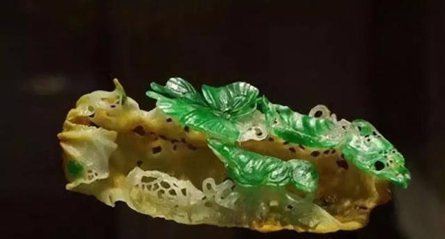 三彩翡翠手镯的简单介绍-第13张图片-翡翠网 三彩翡翠手镯的简单介绍-第13张图片-翡翠网