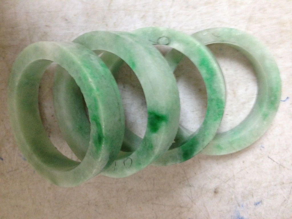 关于翡翠a手镯北京北大鉴定中心的信息-第1张图片-翡翠网 关于翡翠a手镯北京北大鉴定中心的信息-第1张图片-翡翠网