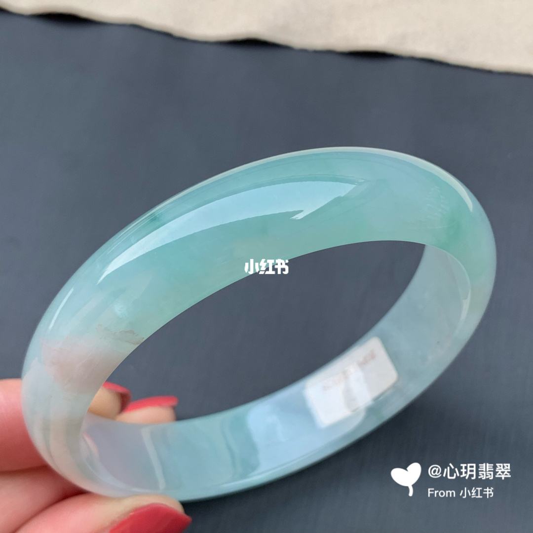 飘金丝湖水蓝翡翠手镯冰种飘蓝花翡翠手镯图片-第2张图片-翡翠网 飘金丝湖水蓝翡翠手镯冰种飘蓝花翡翠手镯图片-第2张图片-翡翠网