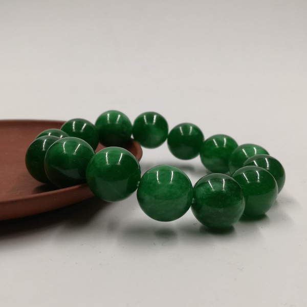 黑绿翡翠价格表的简单介绍-第1张图片-翡翠网 黑绿翡翠价格表的简单介绍-第1张图片-翡翠网