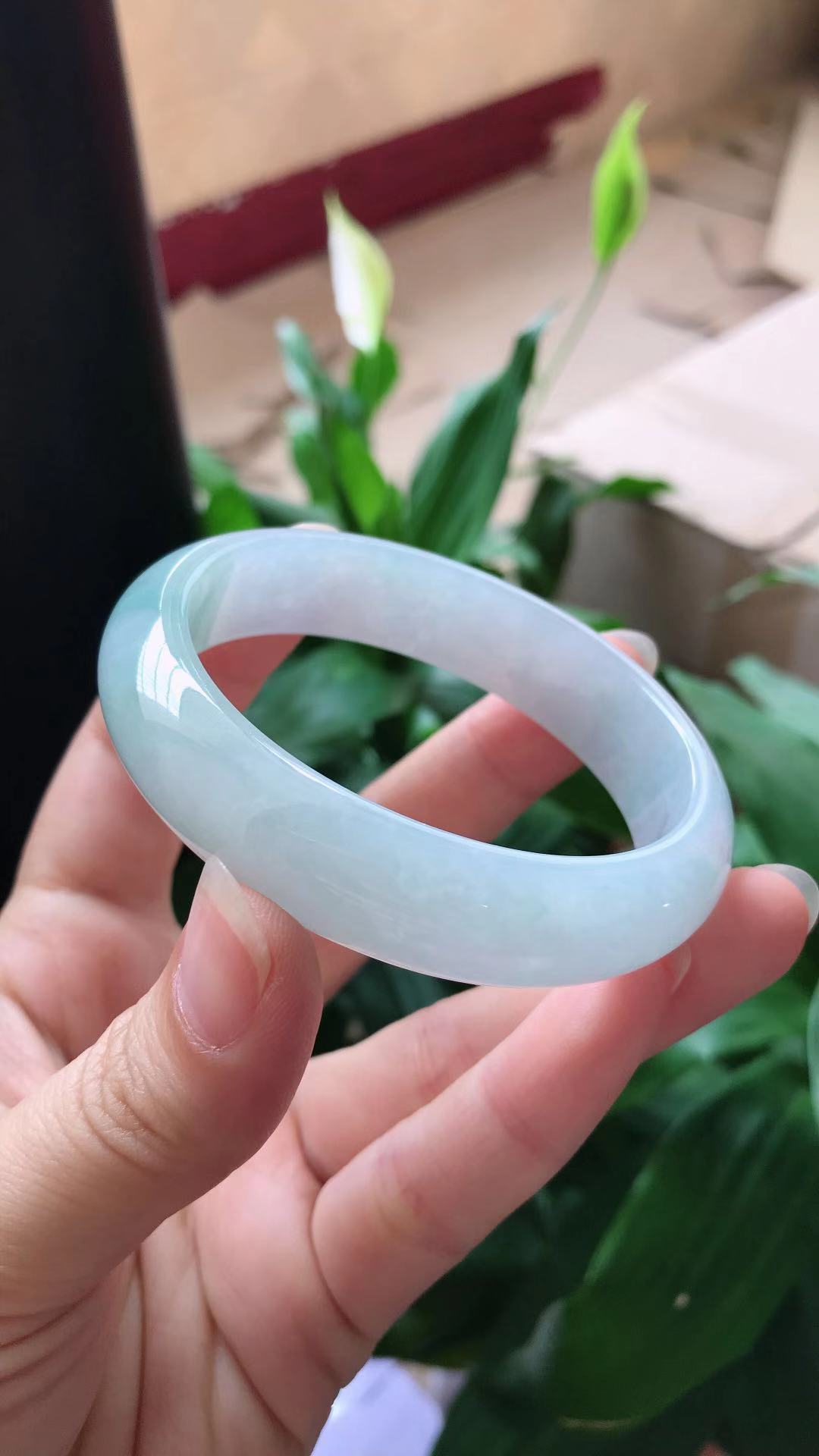 翡翠手镯微裂翡翠手镯常见微纹-第1张图片-翡翠网