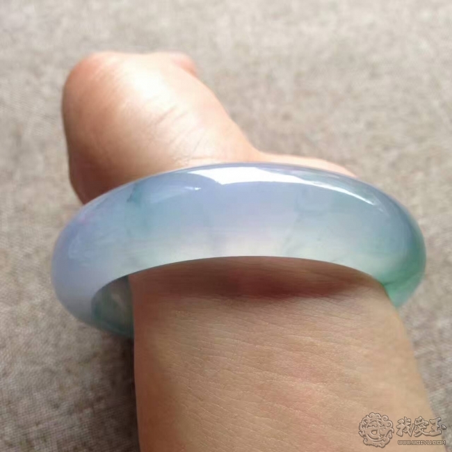 关于高冰紫翡翠手镯价格查询的信息-第2张图片-翡翠网 关于高冰紫翡翠手镯价格查询的信息-第2张图片-翡翠网