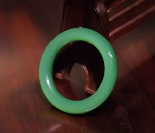 包含和田玉翡翠手镯的词条-第8张图片-翡翠网 包含和田玉翡翠手镯的词条-第8张图片-翡翠网