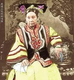 关于老妈戴翡翠手镯的信息-第5张图片-翡翠网 关于老妈戴翡翠手镯的信息-第5张图片-翡翠网