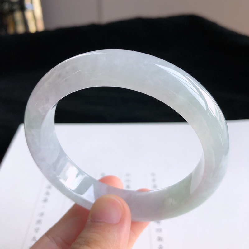 关于翡翠手镯吧百度贴吧的信息-第1张图片-翡翠网 关于翡翠手镯吧百度贴吧的信息-第1张图片-翡翠网