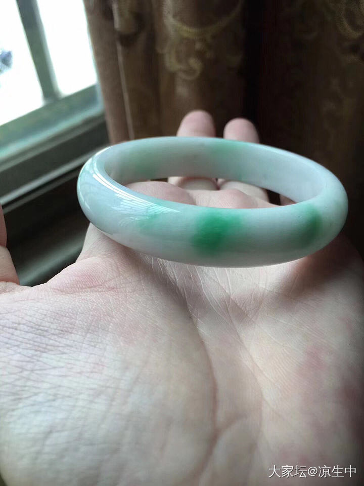 关于翡翠手镯吧百度贴吧的信息-第2张图片-翡翠网 关于翡翠手镯吧百度贴吧的信息-第2张图片-翡翠网
