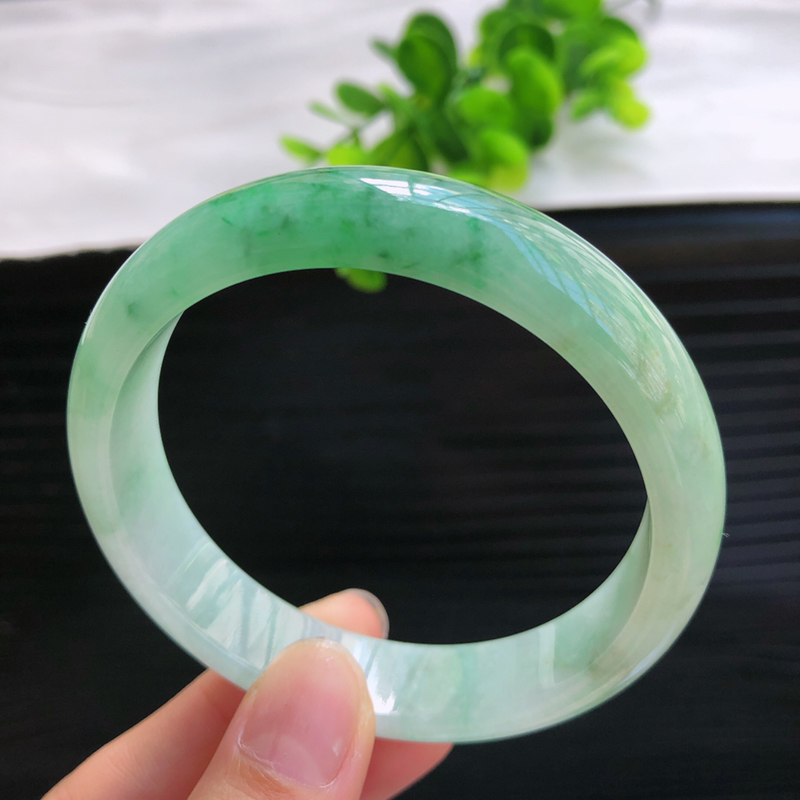 包含翡翠手镯批发吧的词条-第1张图片-翡翠网 包含翡翠手镯批发吧的词条-第1张图片-翡翠网