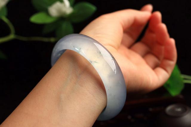 百家号翡翠知识大全的简单介绍-第3张图片-翡翠网 百家号翡翠知识大全的简单介绍-第3张图片-翡翠网