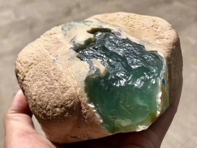 包含翡翠木那原石皮色特点的词条-第1张图片-翡翠网 包含翡翠木那原石皮色特点的词条-第1张图片-翡翠网