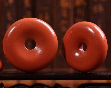 翡翠手镯发黏的简单介绍-第6张图片-翡翠网 翡翠手镯发黏的简单介绍-第6张图片-翡翠网