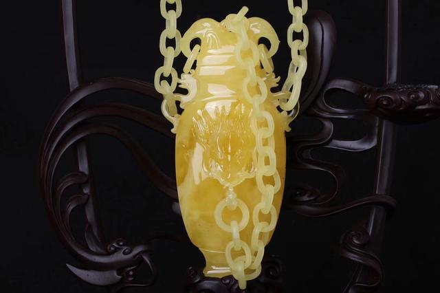 翡翠手镯发黏的简单介绍-第12张图片-翡翠网 翡翠手镯发黏的简单介绍-第12张图片-翡翠网