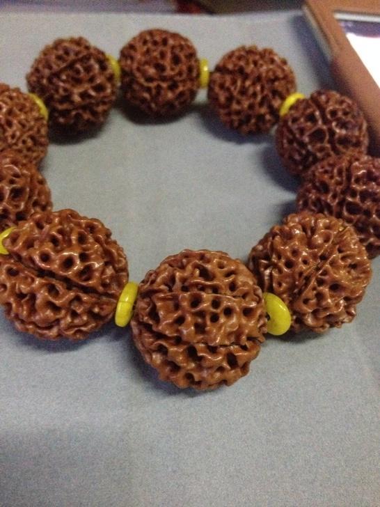 翡翠手镯发黏的简单介绍-第15张图片-翡翠网 翡翠手镯发黏的简单介绍-第15张图片-翡翠网