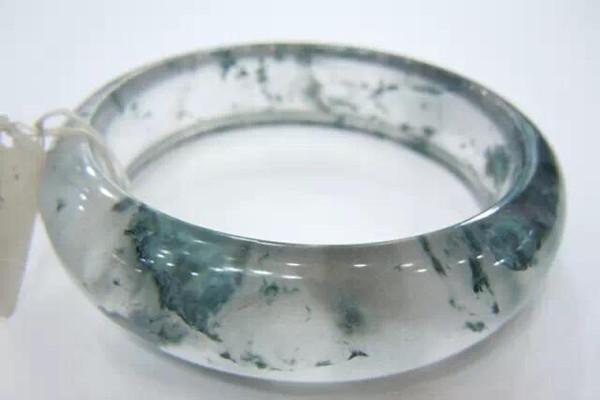 翡翠手镯发黏的简单介绍-第18张图片-翡翠网 翡翠手镯发黏的简单介绍-第18张图片-翡翠网