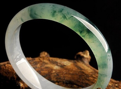 翡翠原石保养时间的简单介绍-第2张图片-翡翠网 翡翠原石保养时间的简单介绍-第2张图片-翡翠网