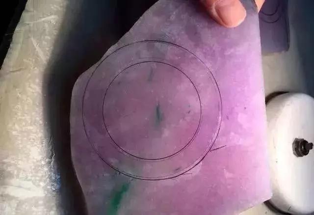 包含翡翠原石切出紫色的的词条-第5张图片-翡翠网 包含翡翠原石切出紫色的的词条-第5张图片-翡翠网