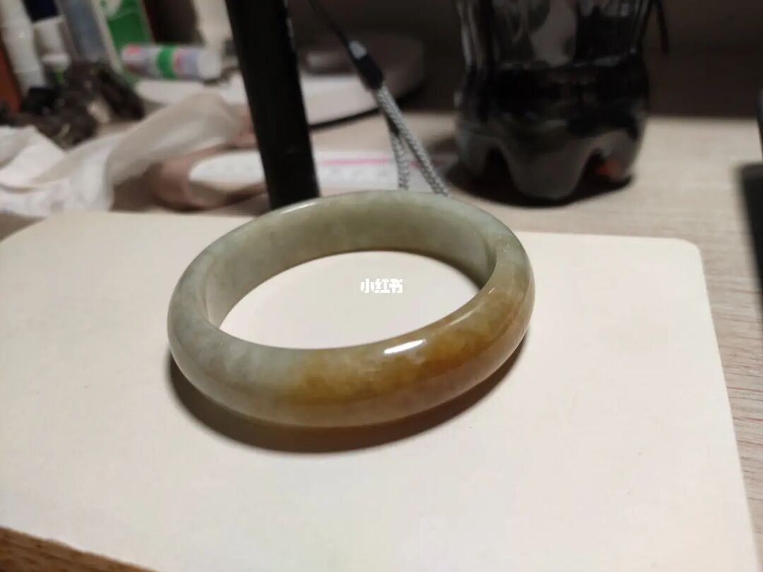 翡翠手镯粘玻璃渣怎么处理,玉镯修复-第2张图片-翡翠网 翡翠手镯粘玻璃渣怎么处理,玉镯修复-第2张图片-翡翠网