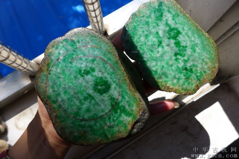 翡翠原石比重大吗的简单介绍-第1张图片-翡翠网 翡翠原石比重大吗的简单介绍-第1张图片-翡翠网