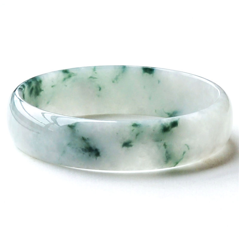 翡翠手镯薄的简单介绍-第2张图片-翡翠网 翡翠手镯薄的简单介绍-第2张图片-翡翠网