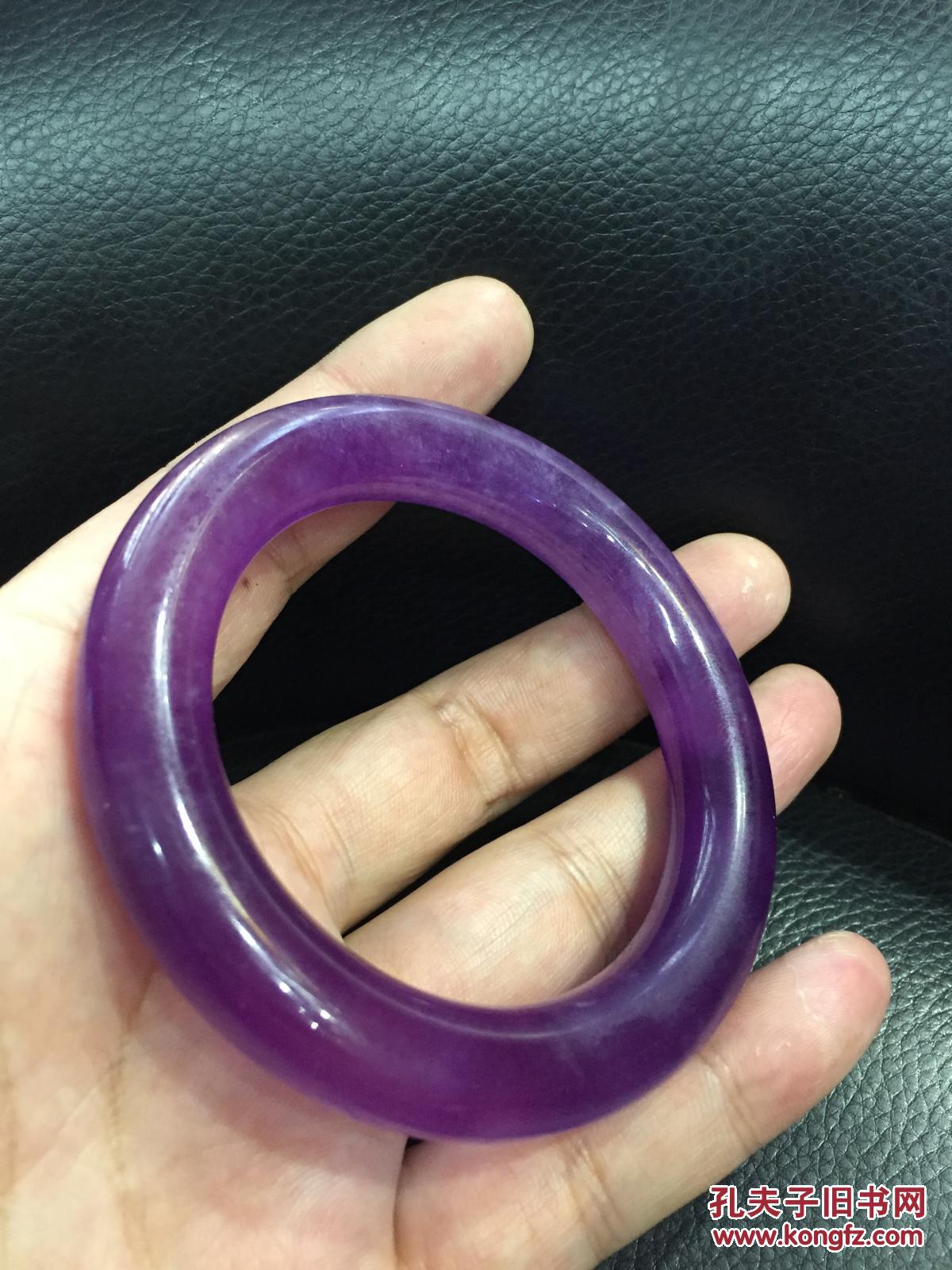 翡翠紫罗兰手镯的简单介绍-第1张图片-翡翠网 翡翠紫罗兰手镯的简单介绍-第1张图片-翡翠网