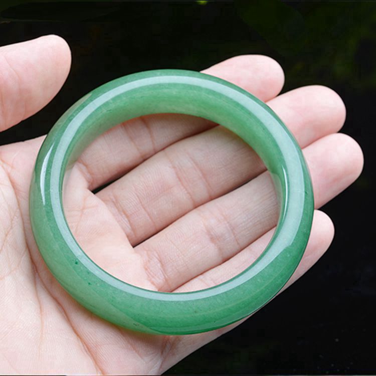 手镯手镯翡翠手镯的简单介绍-第2张图片-翡翠网 手镯手镯翡翠手镯的简单介绍-第2张图片-翡翠网