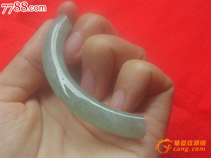 关于老翡翠手镯图片及价格的信息-第2张图片-翡翠网 关于老翡翠手镯图片及价格的信息-第2张图片-翡翠网