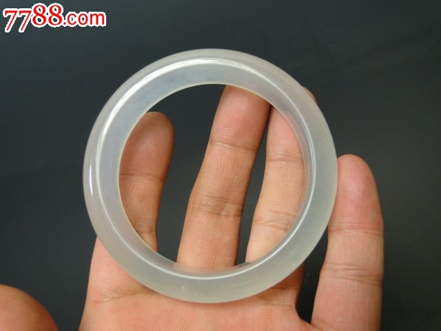 包含翡翠手镯是白色的的词条-第1张图片-翡翠网 包含翡翠手镯是白色的的词条-第1张图片-翡翠网