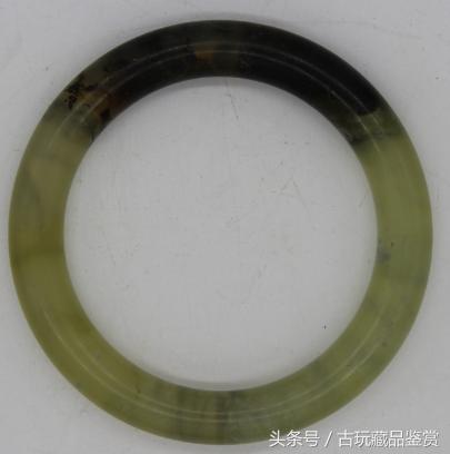 出土老翡翠玉手镯的简单介绍-第2张图片-翡翠网 出土老翡翠玉手镯的简单介绍-第2张图片-翡翠网