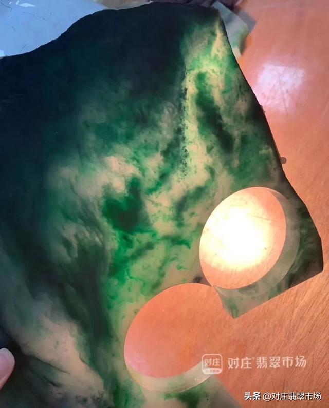 关于翡翠手镯 扁条的信息-第5张图片-翡翠网 关于翡翠手镯 扁条的信息-第5张图片-翡翠网