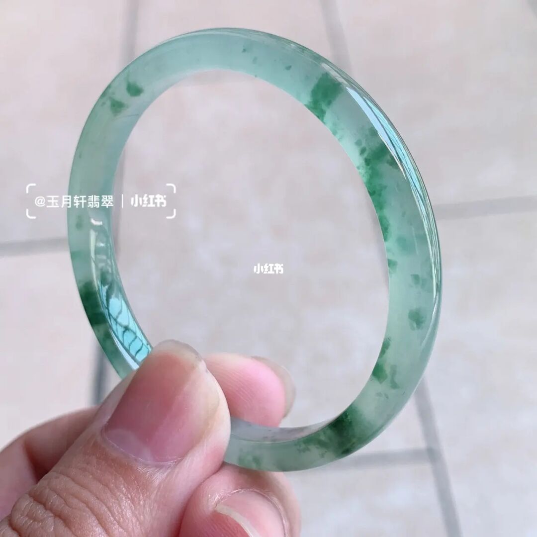 包含顶级圈口翡翠手镯的词条-第2张图片-翡翠网 包含顶级圈口翡翠手镯的词条-第2张图片-翡翠网