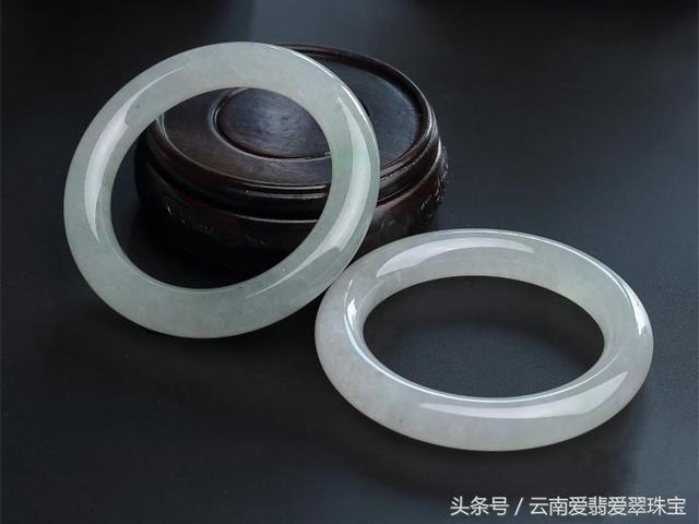 翡翠的鉴别方法敲打法的简单介绍-第6张图片-翡翠网 翡翠的鉴别方法敲打法的简单介绍-第6张图片-翡翠网