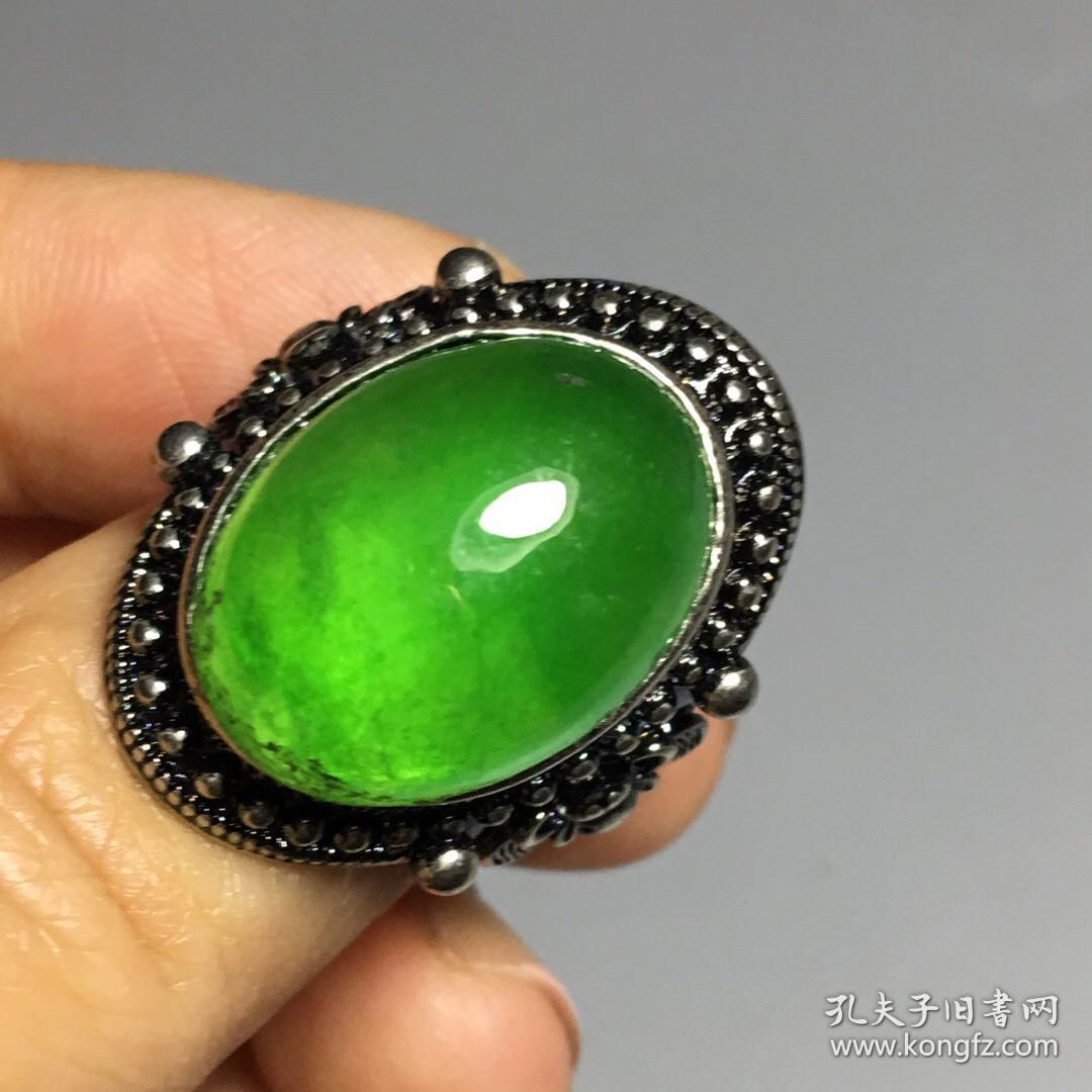 绿翡翠戒面价格及图片的简单介绍-第2张图片-翡翠网 绿翡翠戒面价格及图片的简单介绍-第2张图片-翡翠网