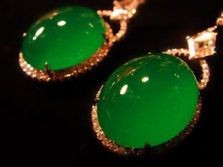 关于翡翠的颜色等级划分图片的信息-第2张图片-翡翠网 关于翡翠的颜色等级划分图片的信息-第2张图片-翡翠网