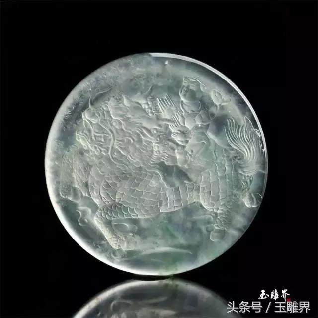 翡翠手镯镯心的简单介绍-第3张图片-翡翠网 翡翠手镯镯心的简单介绍-第3张图片-翡翠网