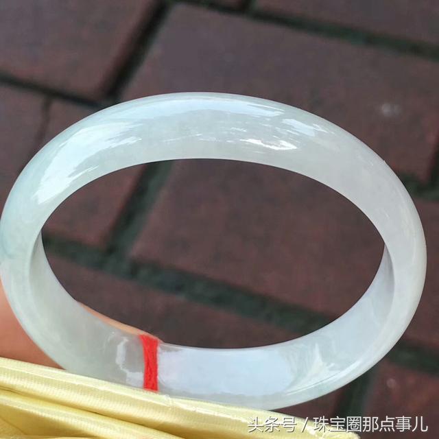 包含一万多的糯种翡翠手镯的词条-第8张图片-翡翠网 包含一万多的糯种翡翠手镯的词条-第8张图片-翡翠网