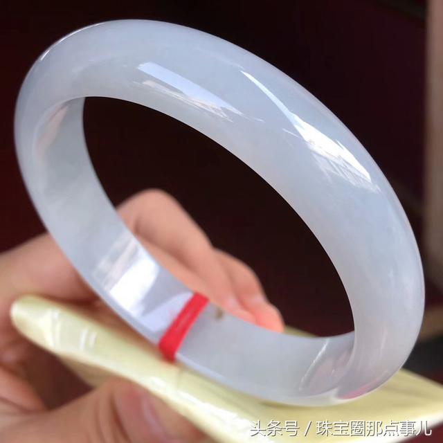 包含一万多的糯种翡翠手镯的词条-第12张图片-翡翠网 包含一万多的糯种翡翠手镯的词条-第12张图片-翡翠网