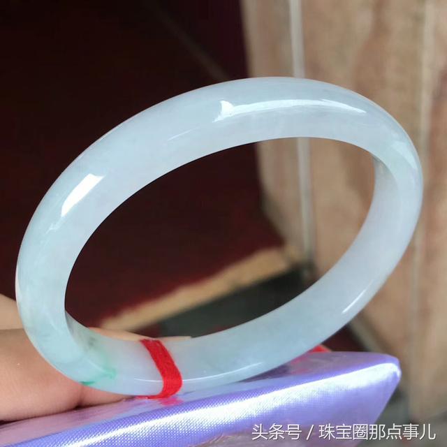 包含一万多的糯种翡翠手镯的词条-第13张图片-翡翠网 包含一万多的糯种翡翠手镯的词条-第13张图片-翡翠网