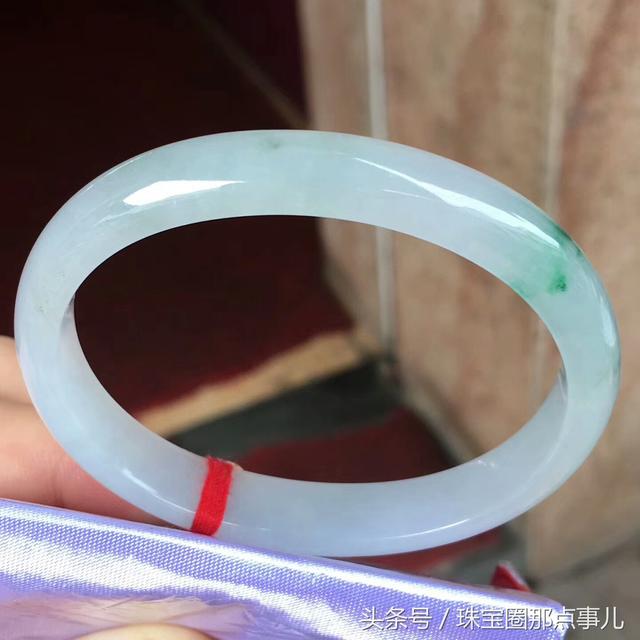 包含一万多的糯种翡翠手镯的词条-第15张图片-翡翠网 包含一万多的糯种翡翠手镯的词条-第15张图片-翡翠网