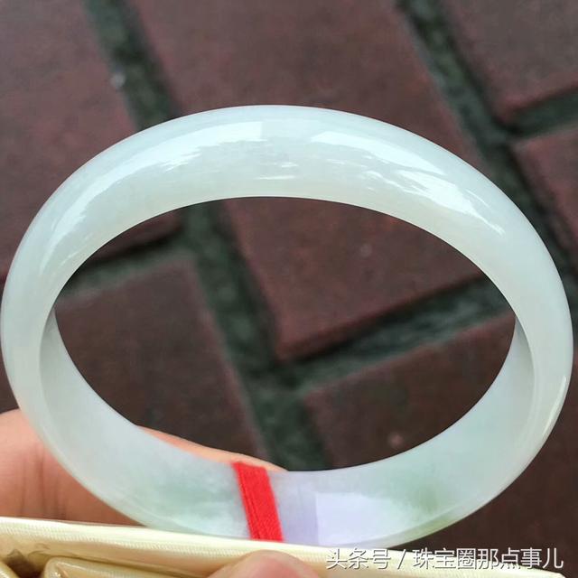 包含一万多的糯种翡翠手镯的词条-第20张图片-翡翠网 包含一万多的糯种翡翠手镯的词条-第20张图片-翡翠网