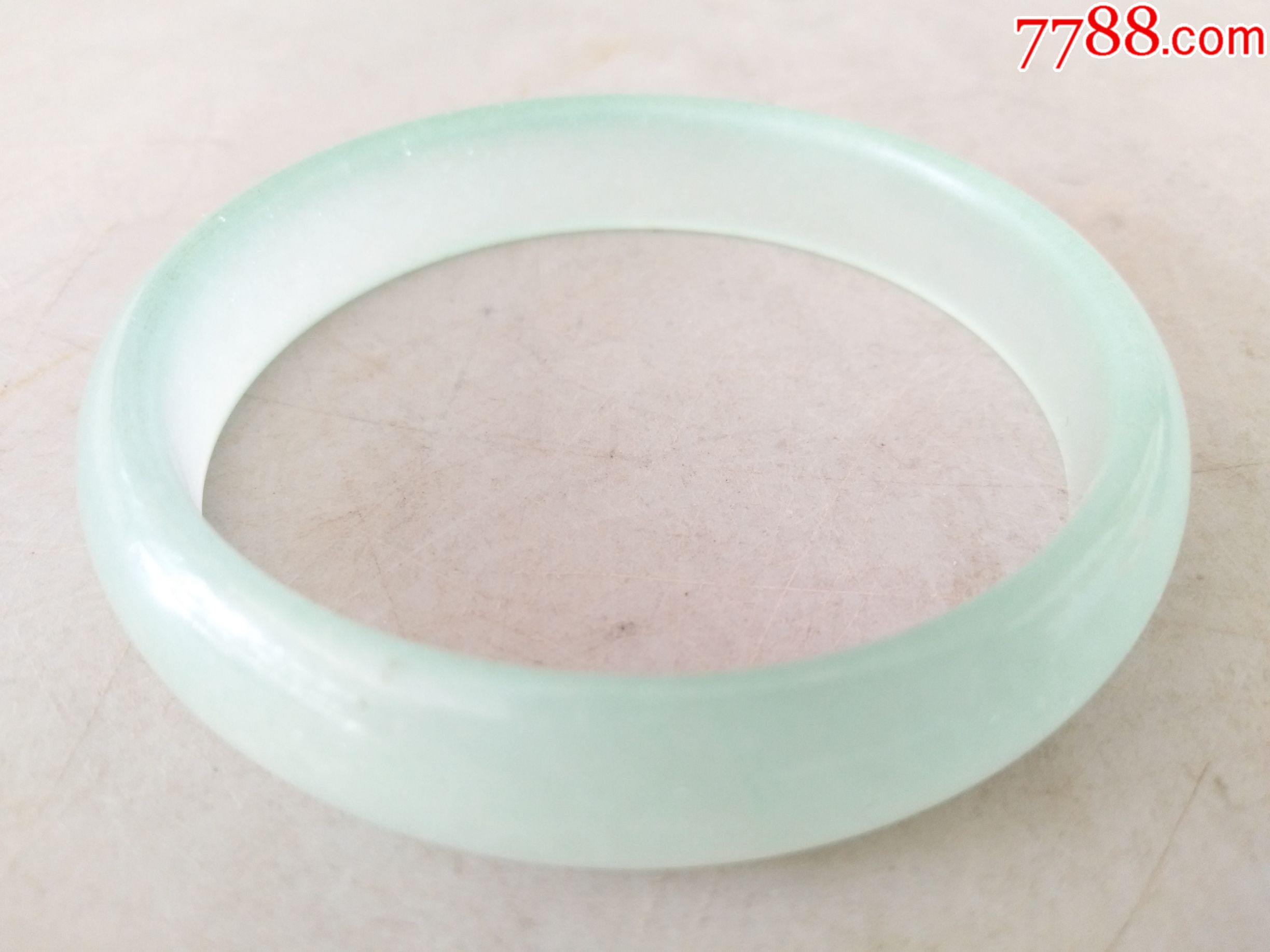 百元翡翠手镯哪里最好的简单介绍-第2张图片-翡翠网 百元翡翠手镯哪里最好的简单介绍-第2张图片-翡翠网